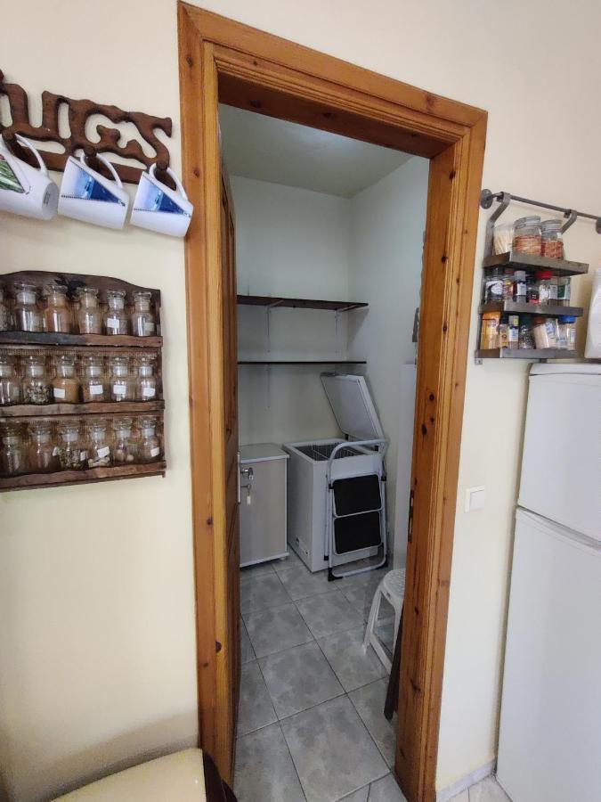Good Vibes Villa 埃雷索斯 外观 照片
