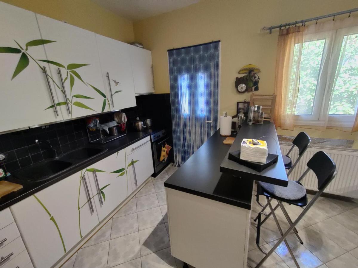 Good Vibes Villa 埃雷索斯 外观 照片